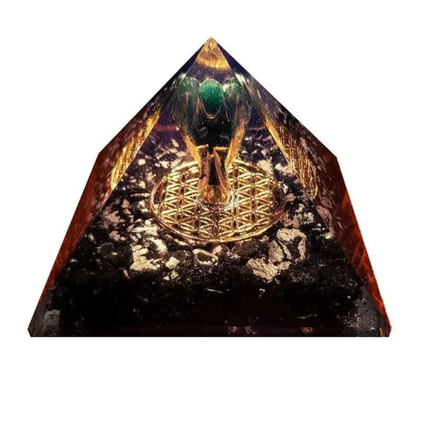 Pyramide Orgone CÉLESTE Tourmaline et Quartz Fantôme