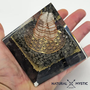 Pyramide Orgone NUBIENNE Pyrite et Tourmaline Noire XL pyramide orgonite